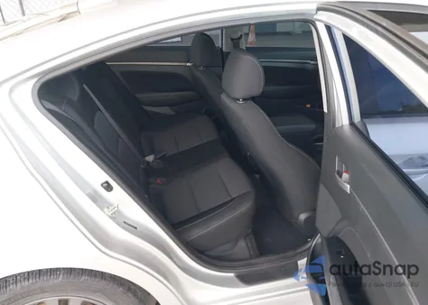 2018 Hyundai Elantra Sel z USA, uszkodzony, nr VIN 5NPD84LF4JH233935